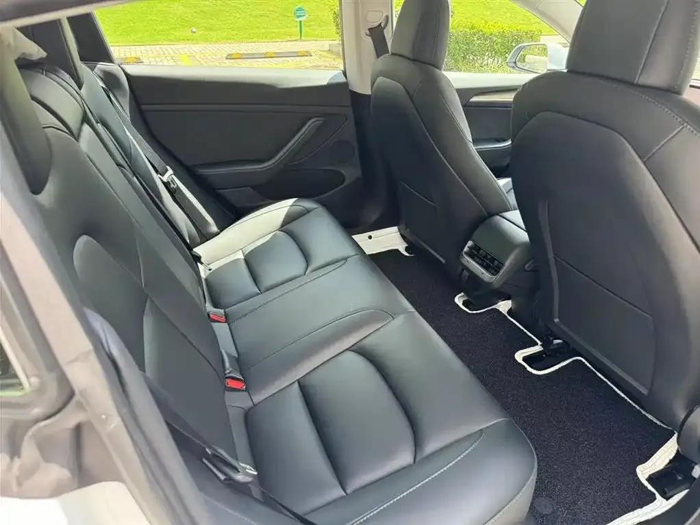 Tesla Model 3 2023 из CN, фото 8