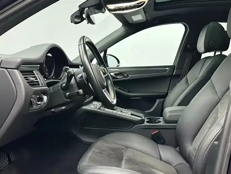 Porsche Macan 2021 из CN, фото 3