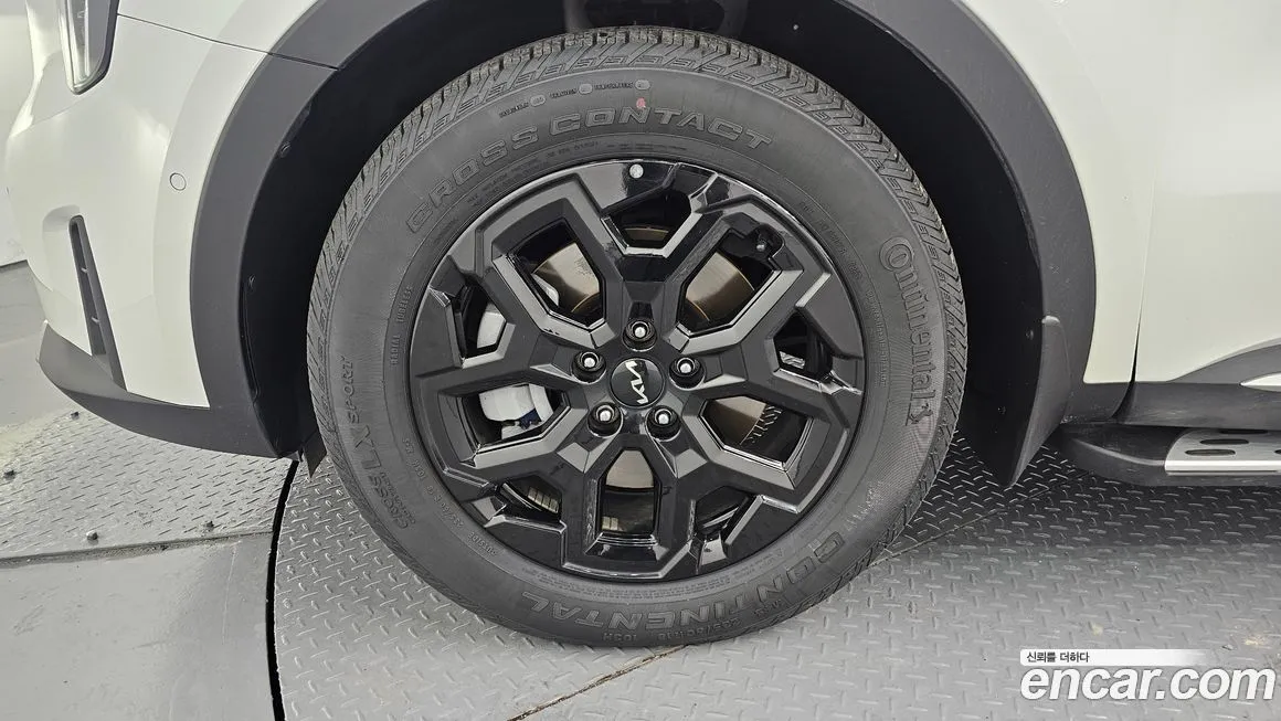 Kia Sorento — фото 8