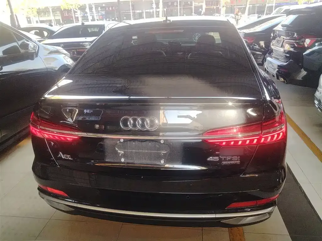 Audi A6L 2024 из CN, фото 9