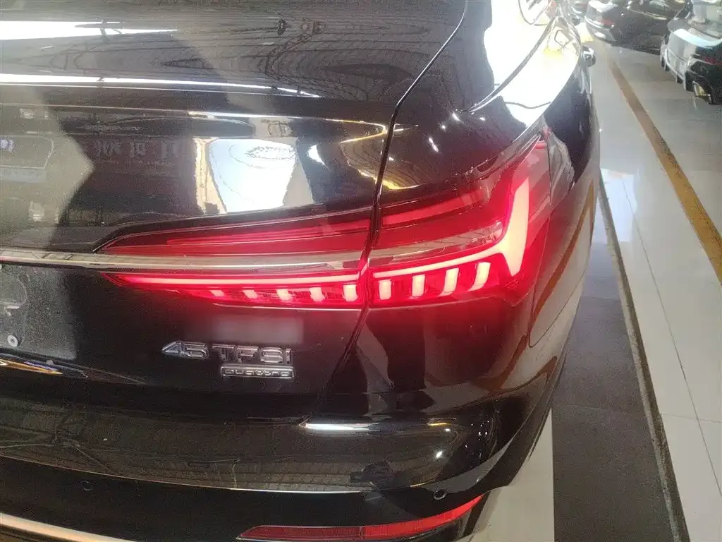 Audi A6L 2024 из CN, фото 3