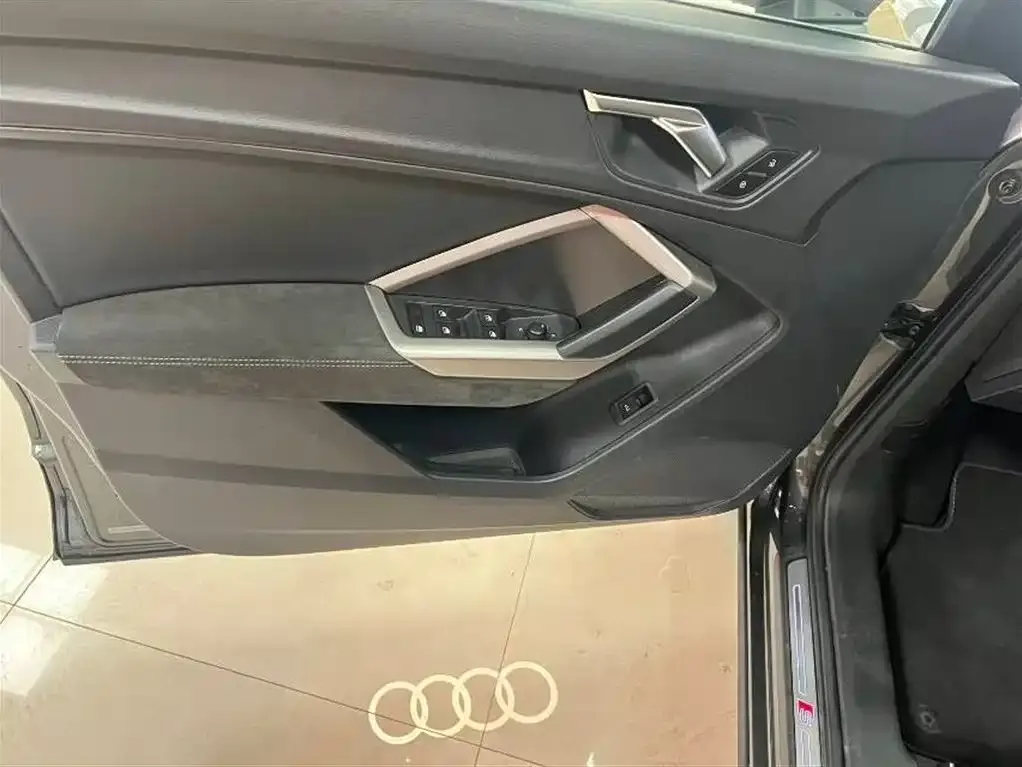 Audi Q3 2022 из CN, фото 3