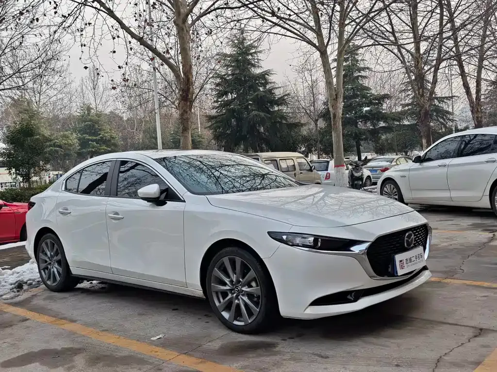 Mazda 3 Axela 2023 из CN, фото 10