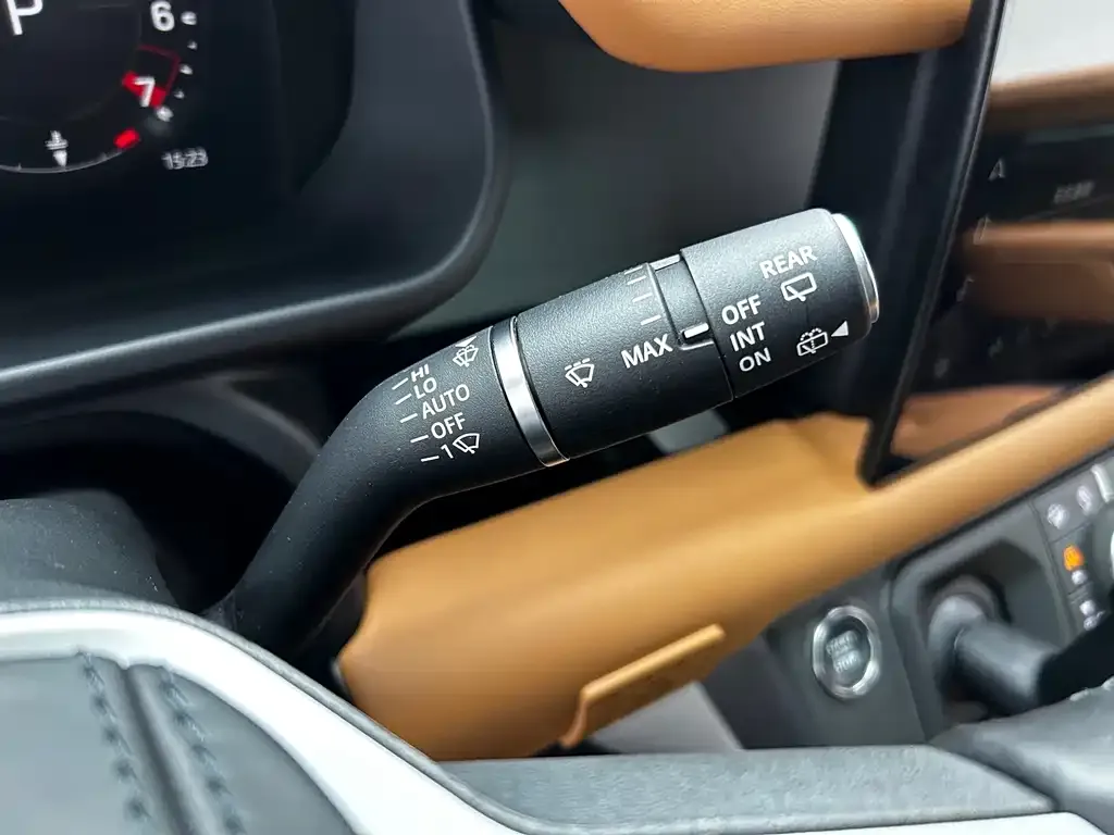 Land Rover Defender 2024 из CN, фото 2