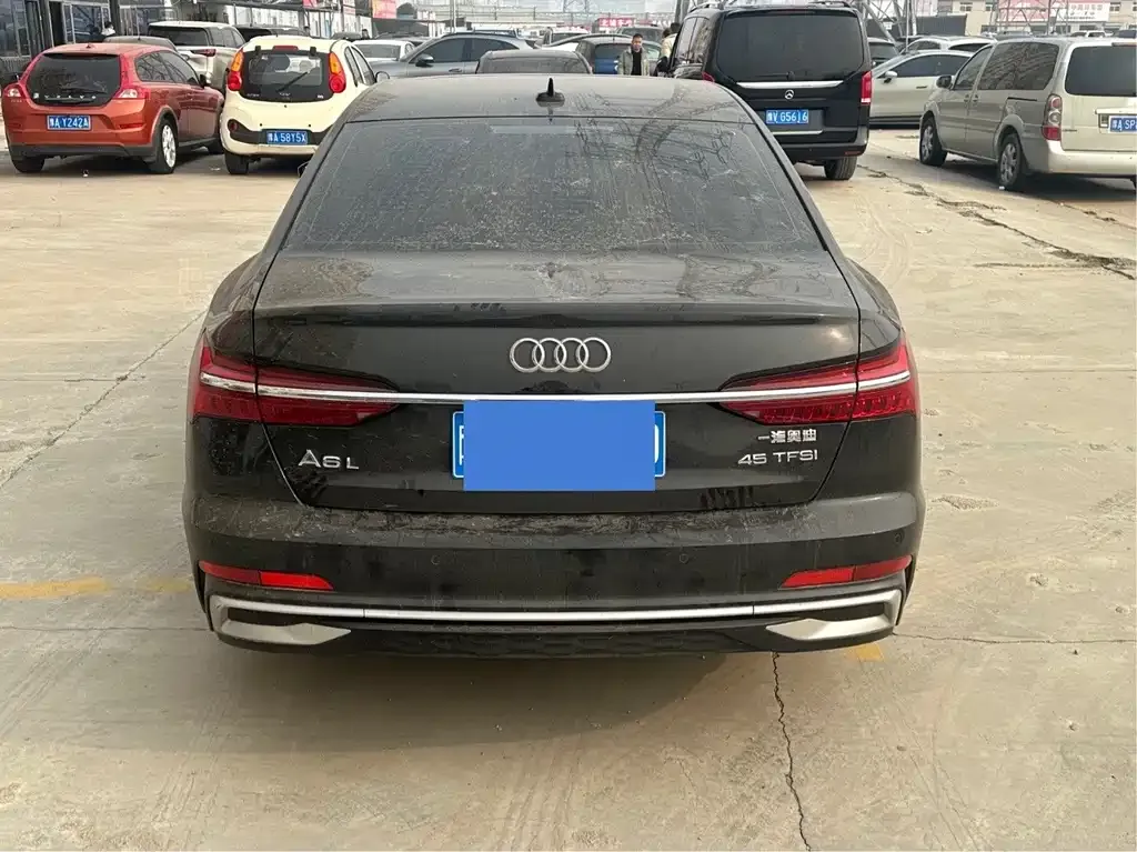 Audi A6L 2023 из CN, фото 5