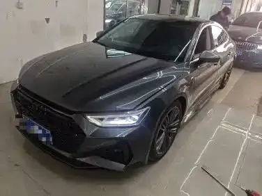 Audi A7 2023 из CN, фото 1