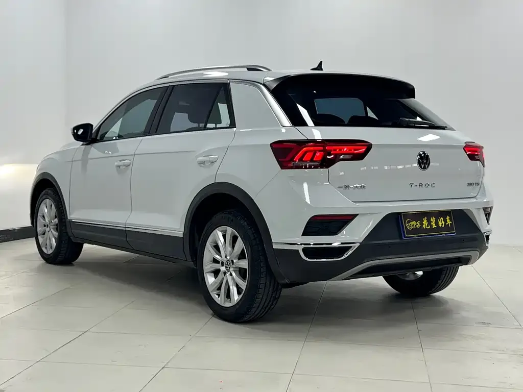 Volkswagen T-Roc 2023 из CN, фото 7