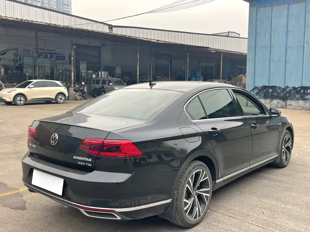 Volkswagen Magotan 2022 из CN, фото 8