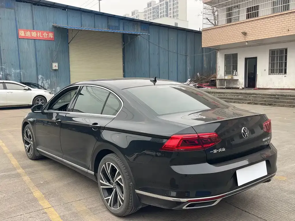 Volkswagen Magotan 2022 из CN, фото 5