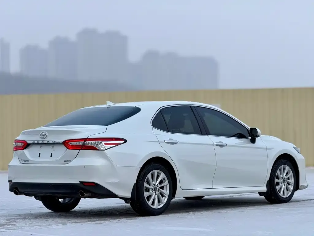 Toyota Camry 2021 из CN, фото 9