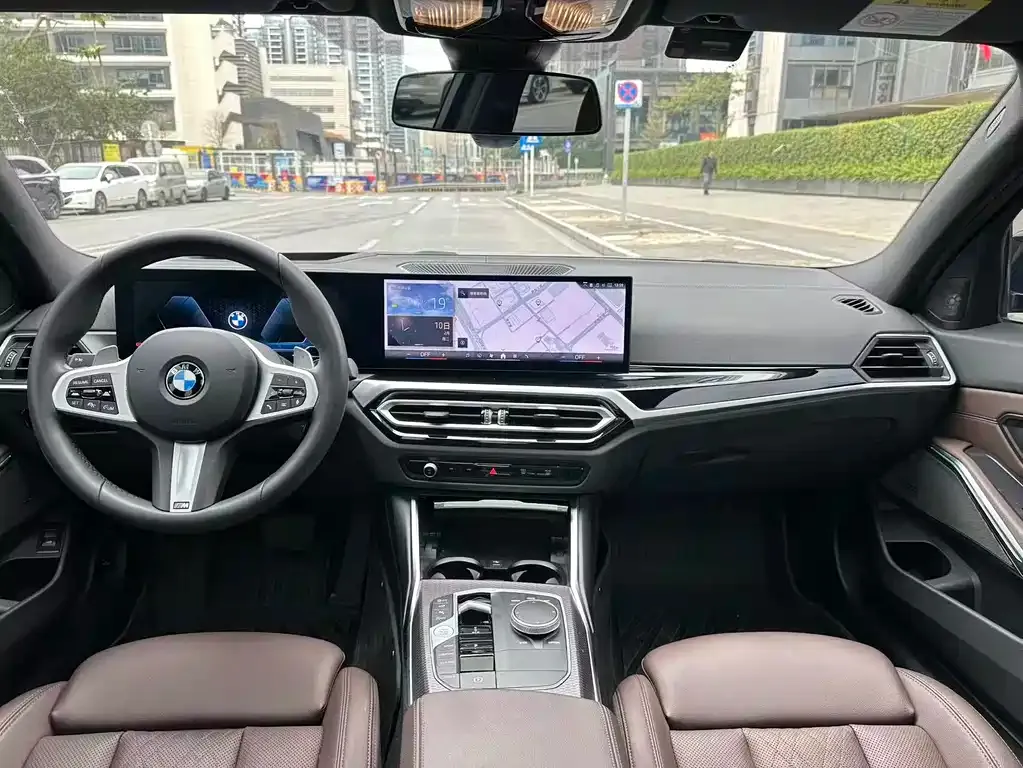 BMW 3 Series 2024 из CN, фото 3