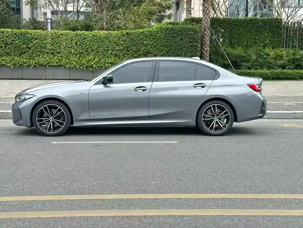 BMW 3 Series 2024 из CN, фото 10