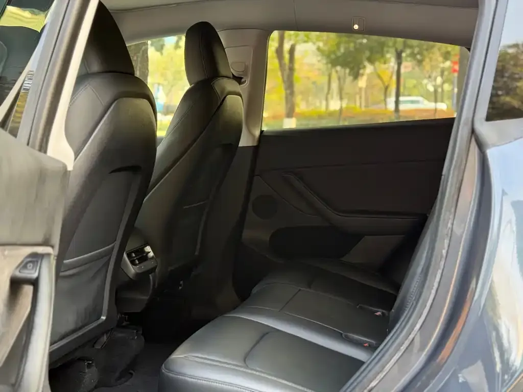 Tesla Model Y 2022 из CN, фото 9