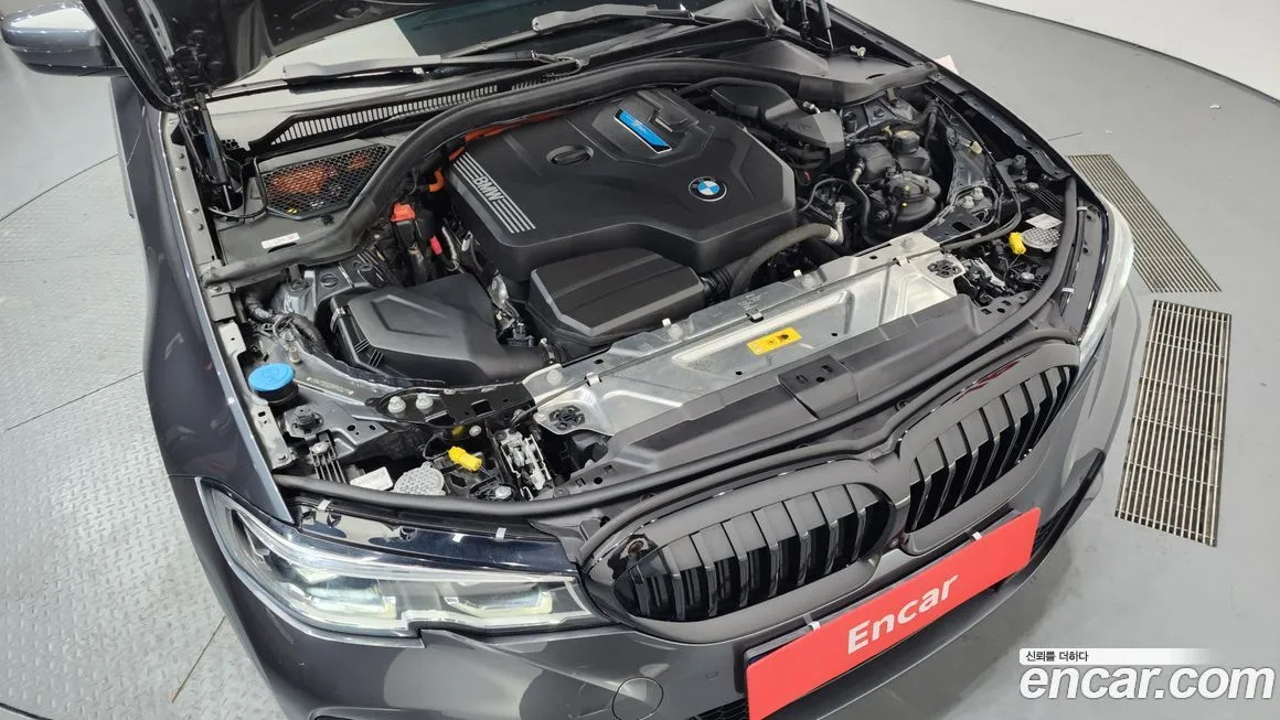BMW 3-Series 2022 из KR, фото 10