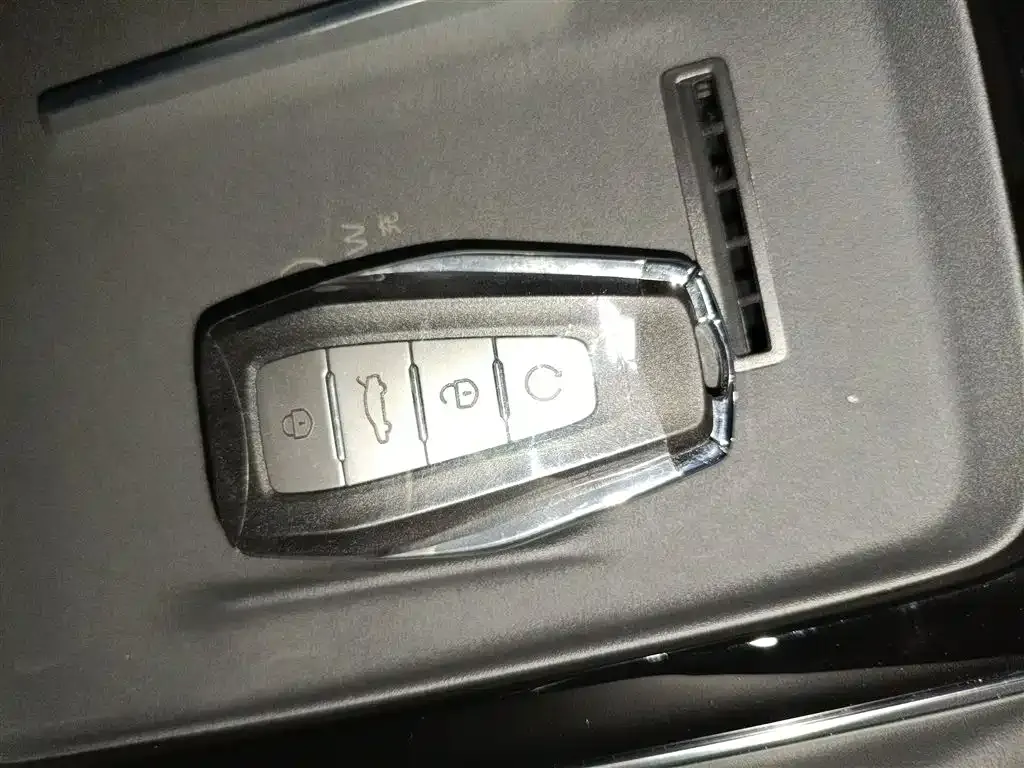 Geely Xingrui 2026 из CN, фото 3