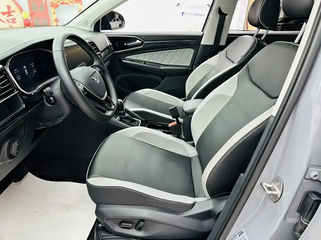 Jetta VS7 2023 из CN, фото 3
