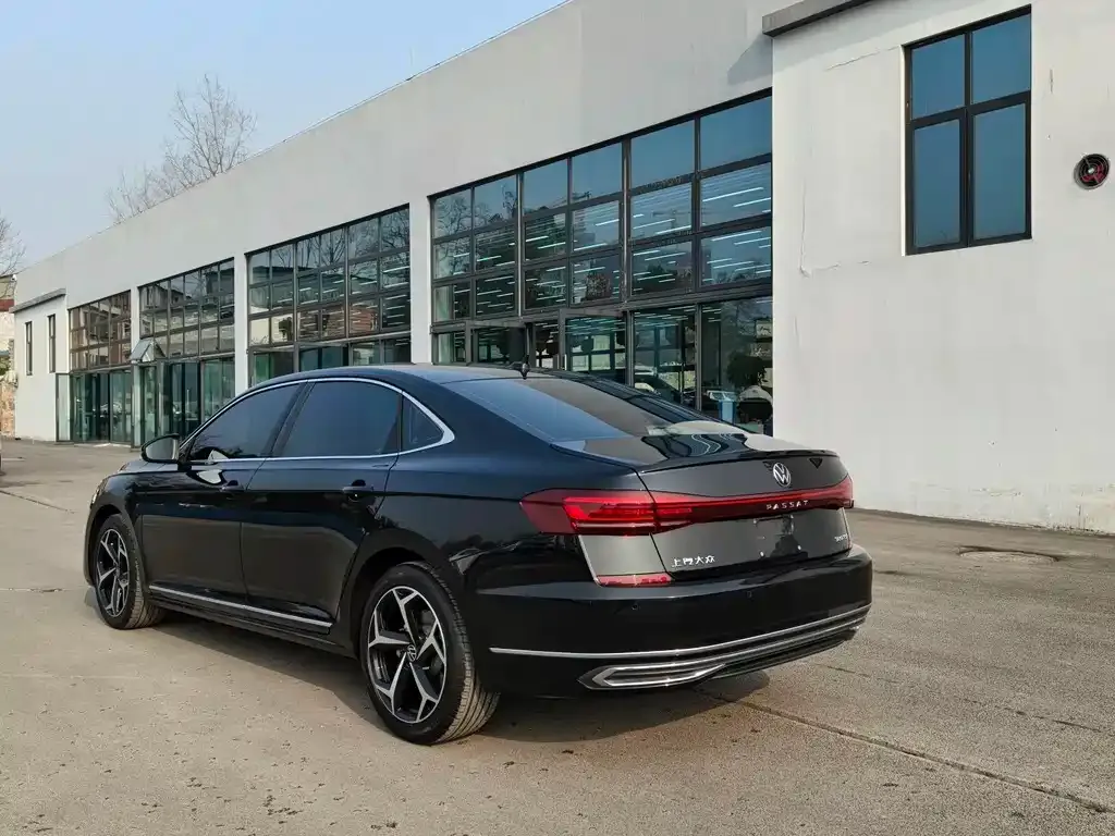 Volkswagen Passat 2024 из CN, фото 8