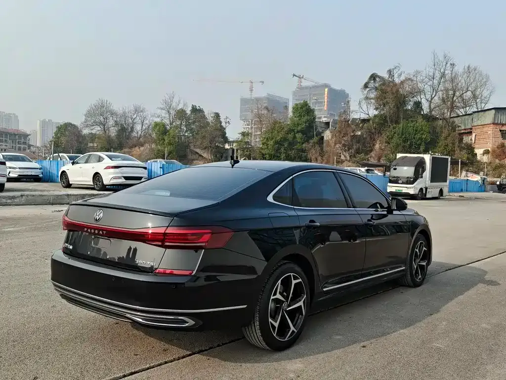 Volkswagen Passat 2024 из CN, фото 9