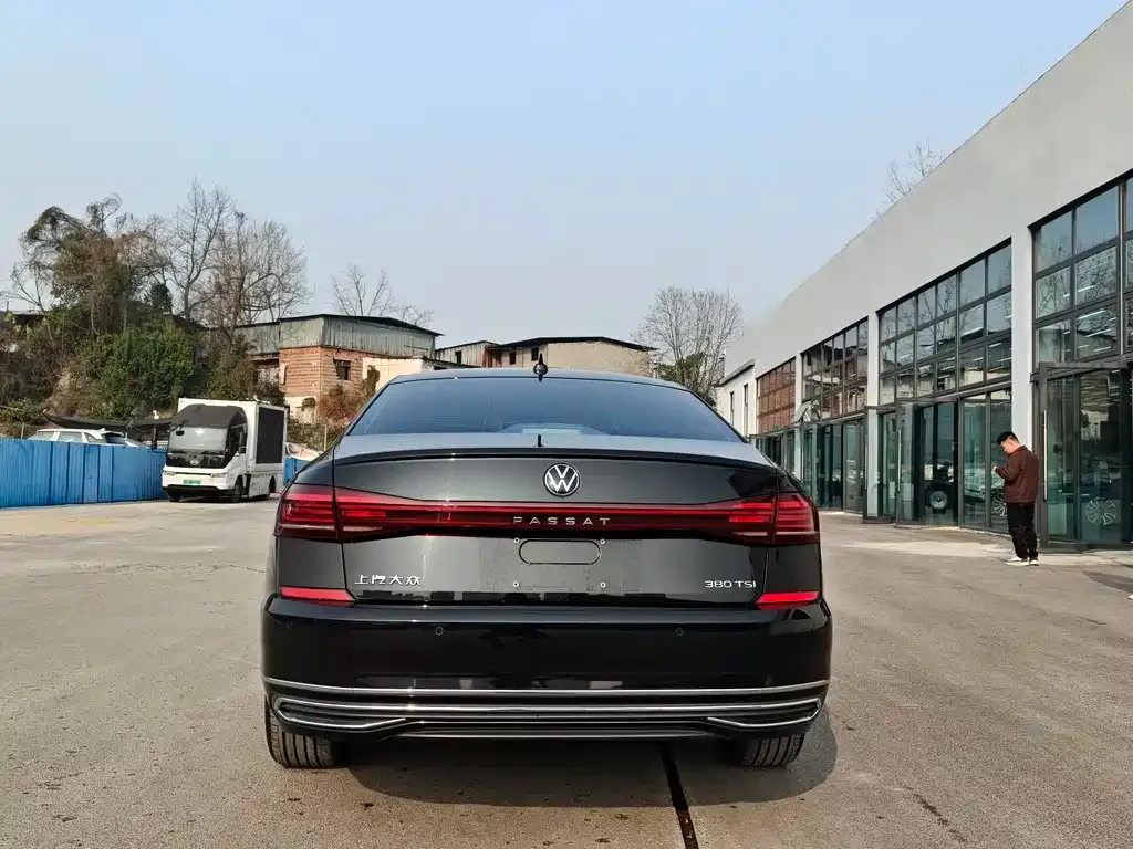 Volkswagen Passat 2024 из CN, фото 10