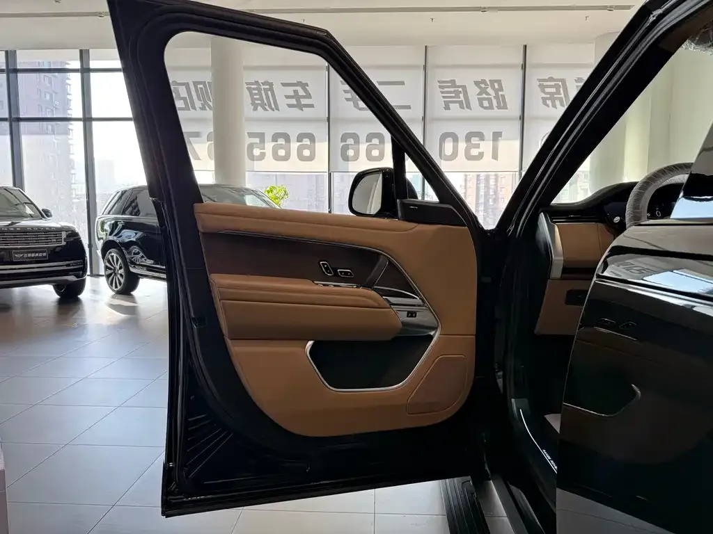 Land Rover Range Rover 2025 из CN, фото 9