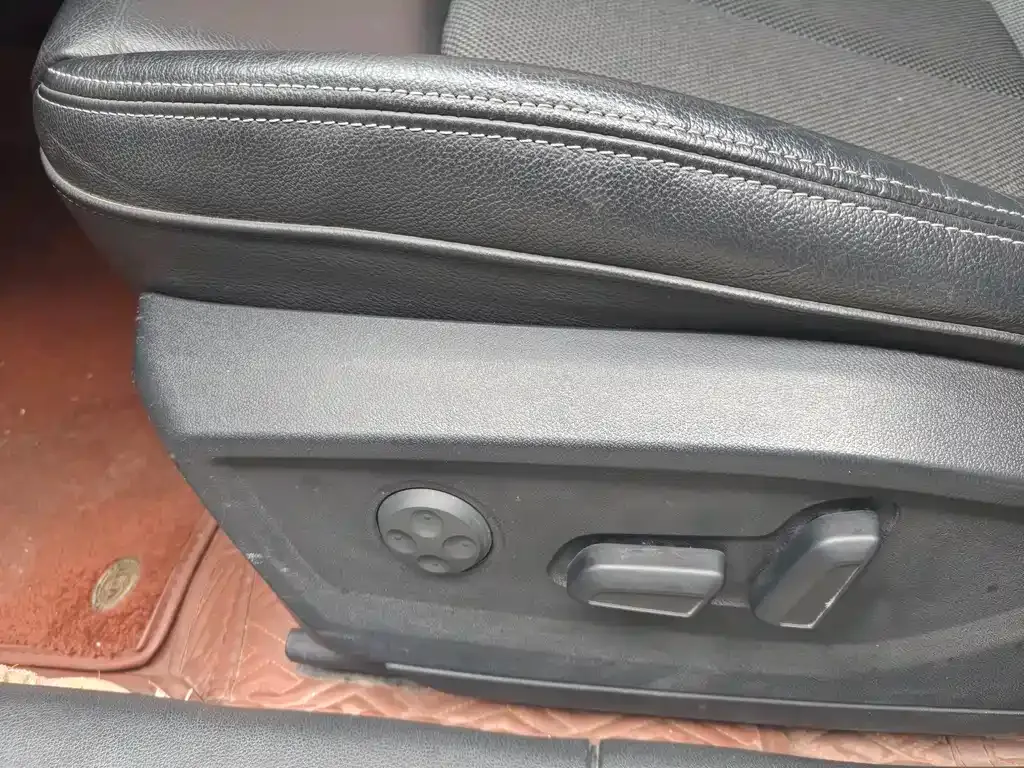 Audi Q2L 2021 из CN, фото 10