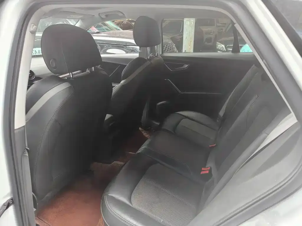Audi Q2L 2021 из CN, фото 5