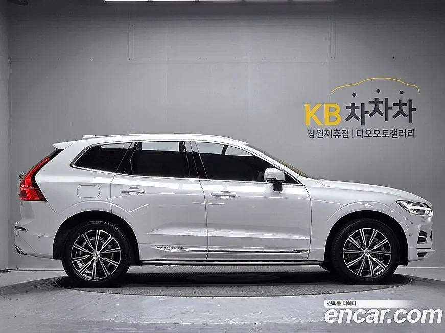 Volvo XC60 2021 из KR, фото 8