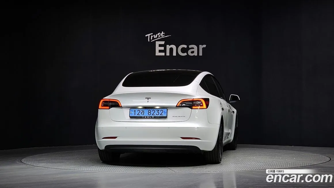 Tesla Model 3 2021 из KR, фото 4