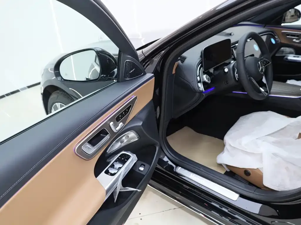 Mercedes-Benz E-Class 2026 из CN, фото 1