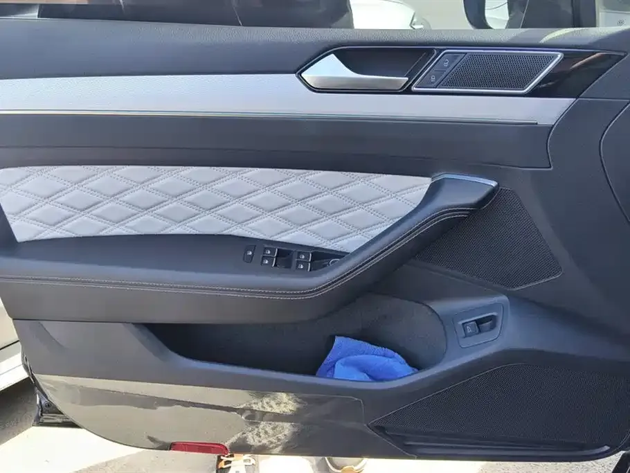 Volkswagen Magotan 2023 из CN, фото 2