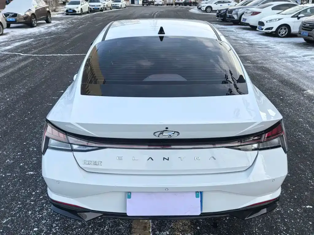 Hyundai Elantra 2022 из CN, фото 3