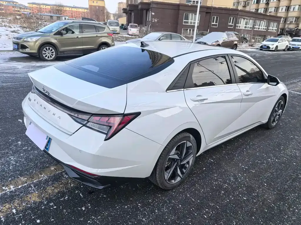 Hyundai Elantra 2022 из CN, фото 9