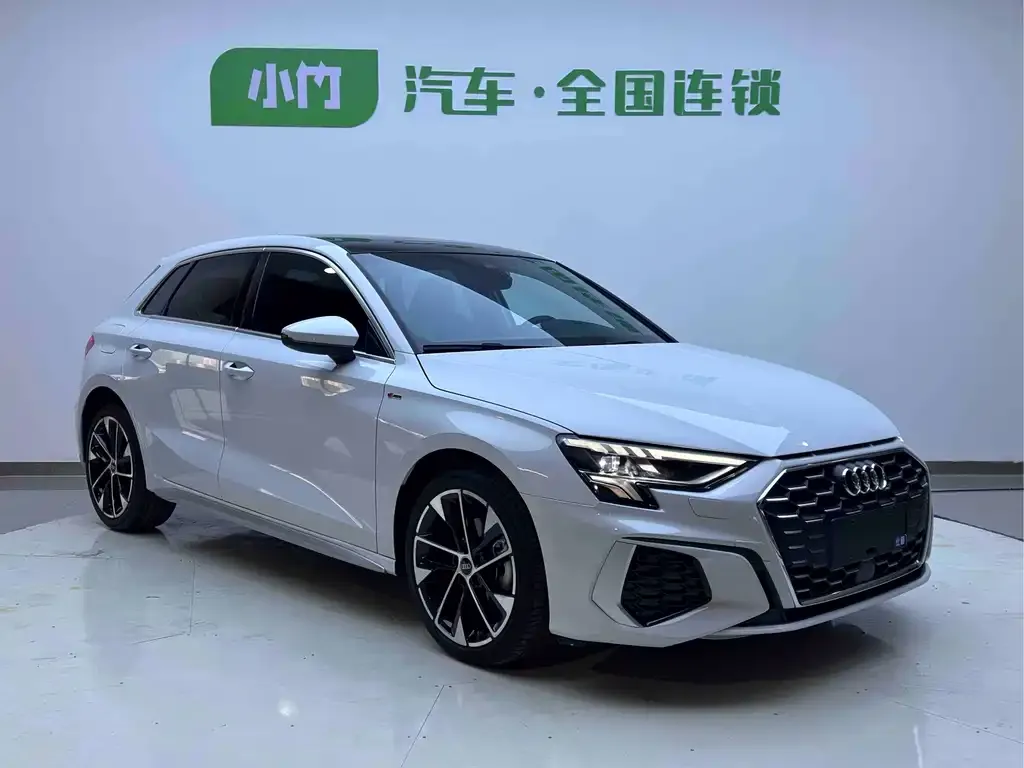 Audi A3 2023 из CN, фото 3