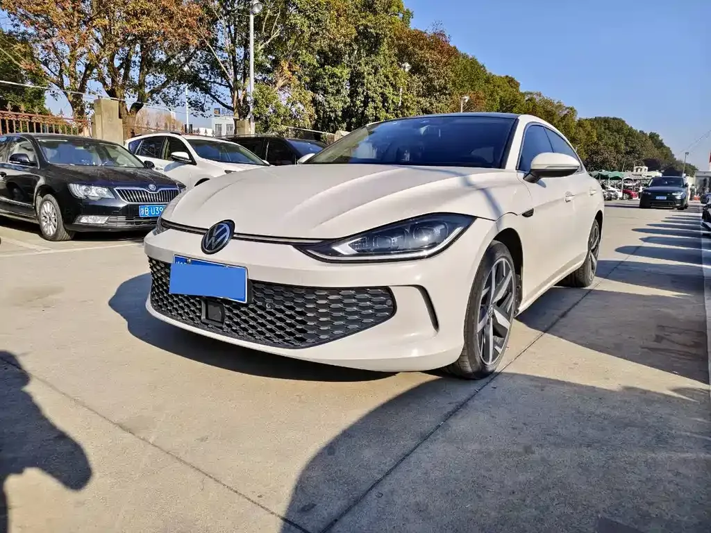 Volkswagen Lamando 2023 из CN, фото 1
