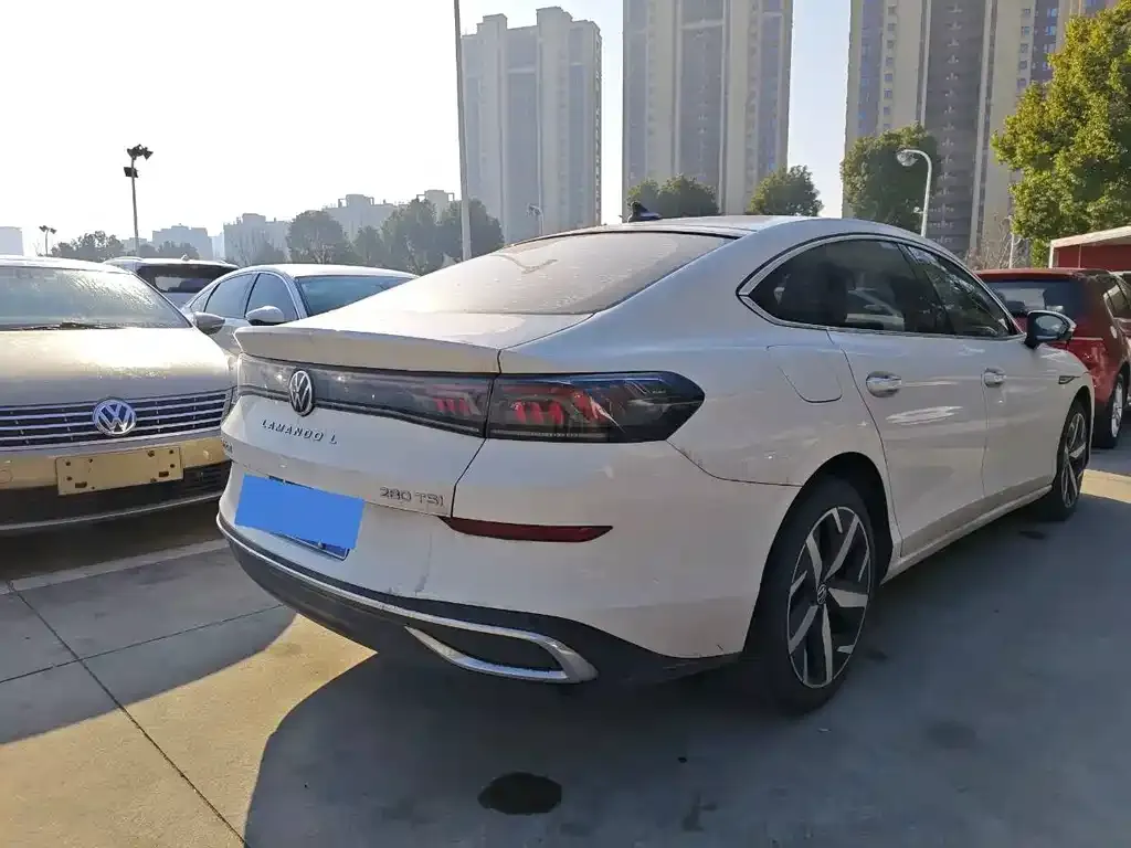 Volkswagen Lamando 2023 из CN, фото 8