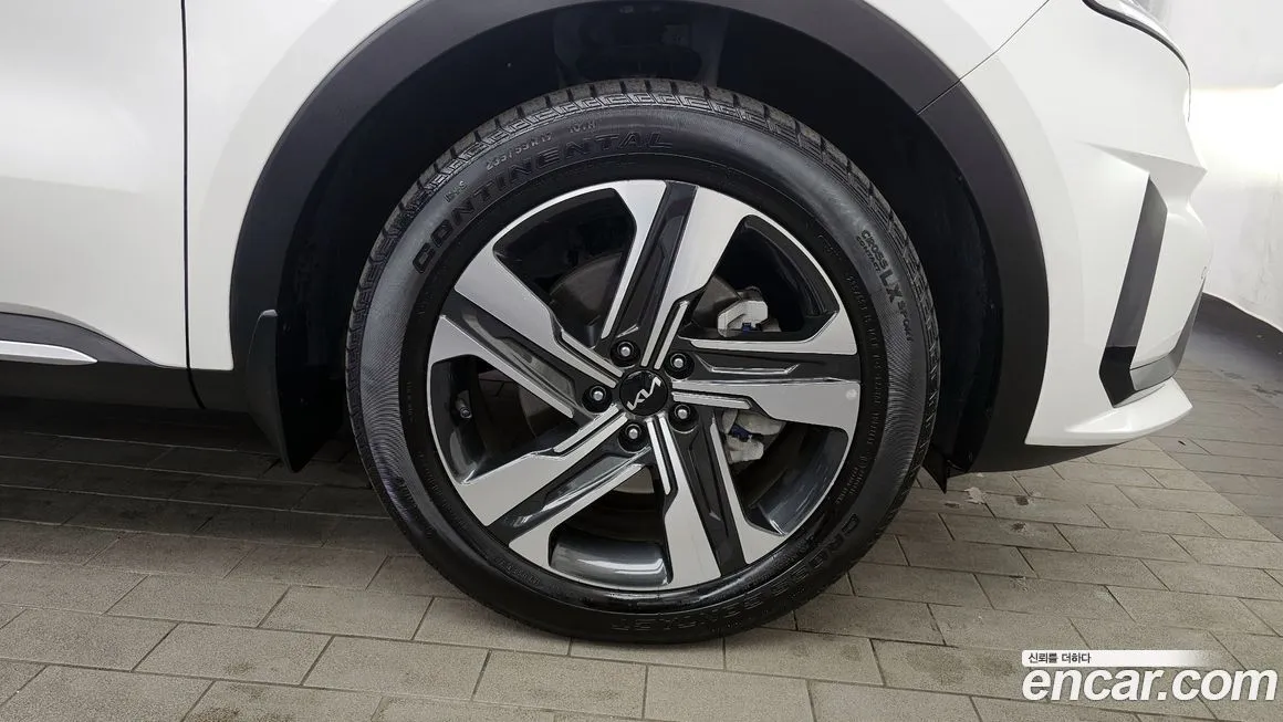 Kia Sorento — фото 10