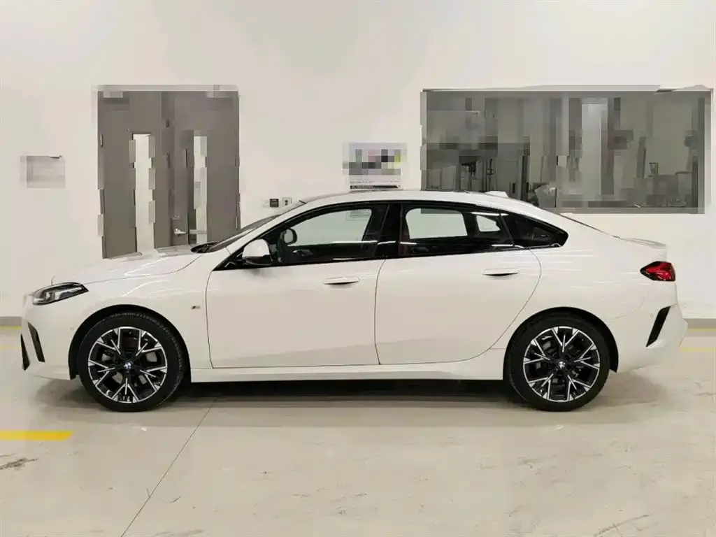 BMW 2 Series 2025 из CN, фото 6
