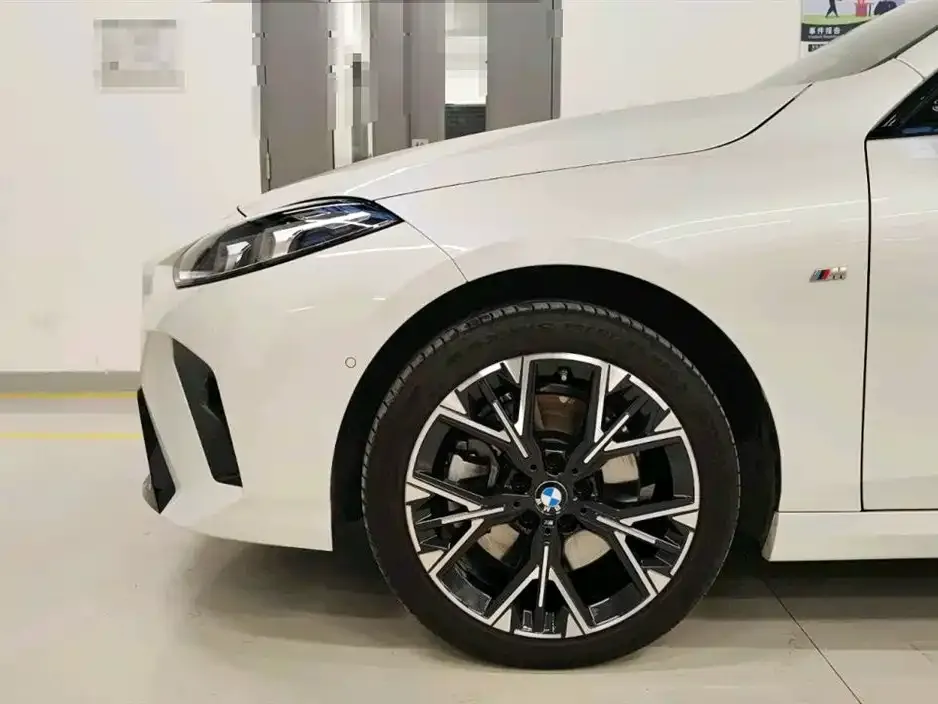 BMW 2 Series 2025 из CN, фото 4