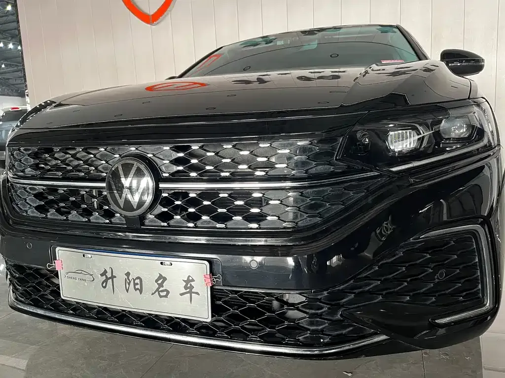 Volkswagen Passat 2023 из CN, фото 4