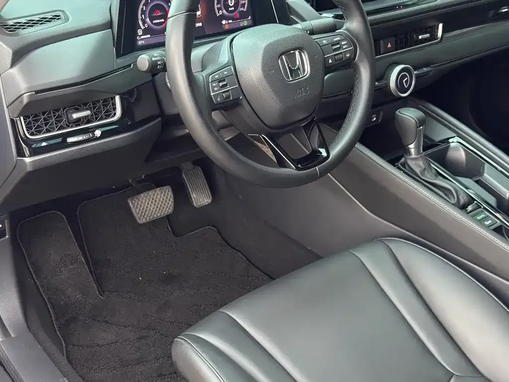 Honda Inspire 2024 из CN, фото 8