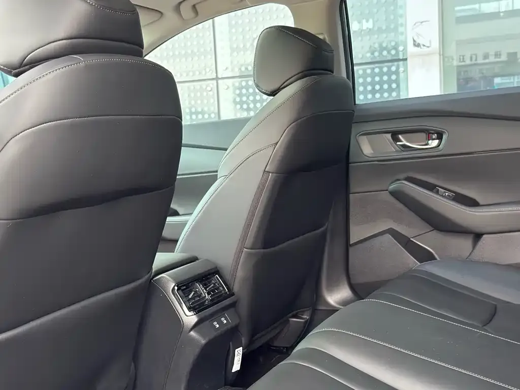 Honda Inspire 2024 из CN, фото 2