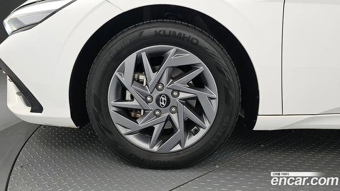 Hyundai AVANTE — фото 4