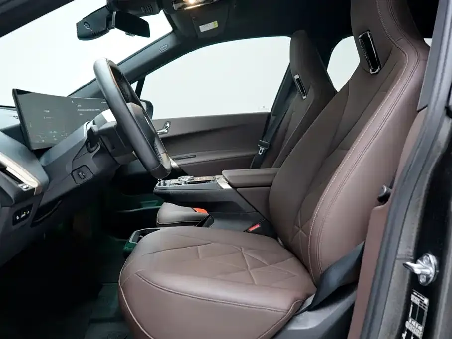 BMW iX 2023 из CN, фото 10