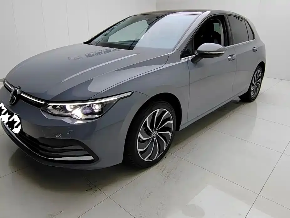 Volkswagen Golf 2023 из CN, фото 1