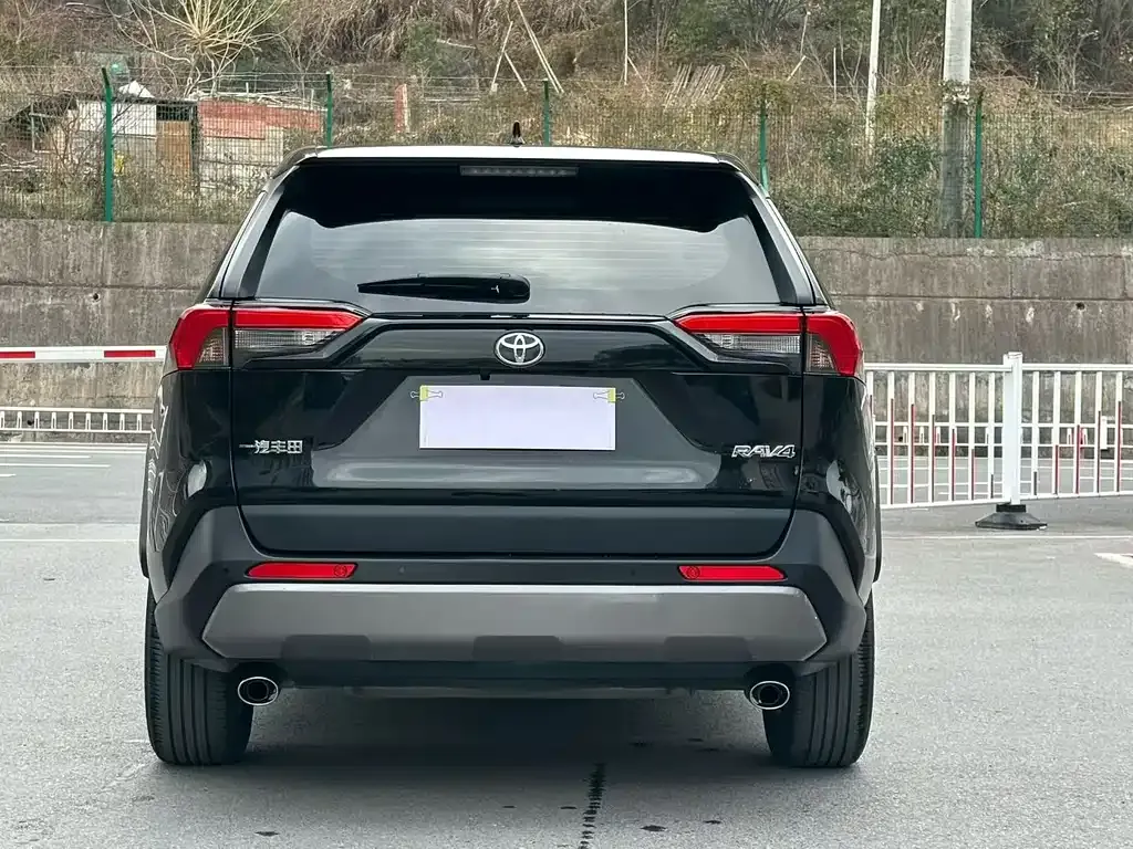 Toyota RAV4 2022 из CN, фото 8