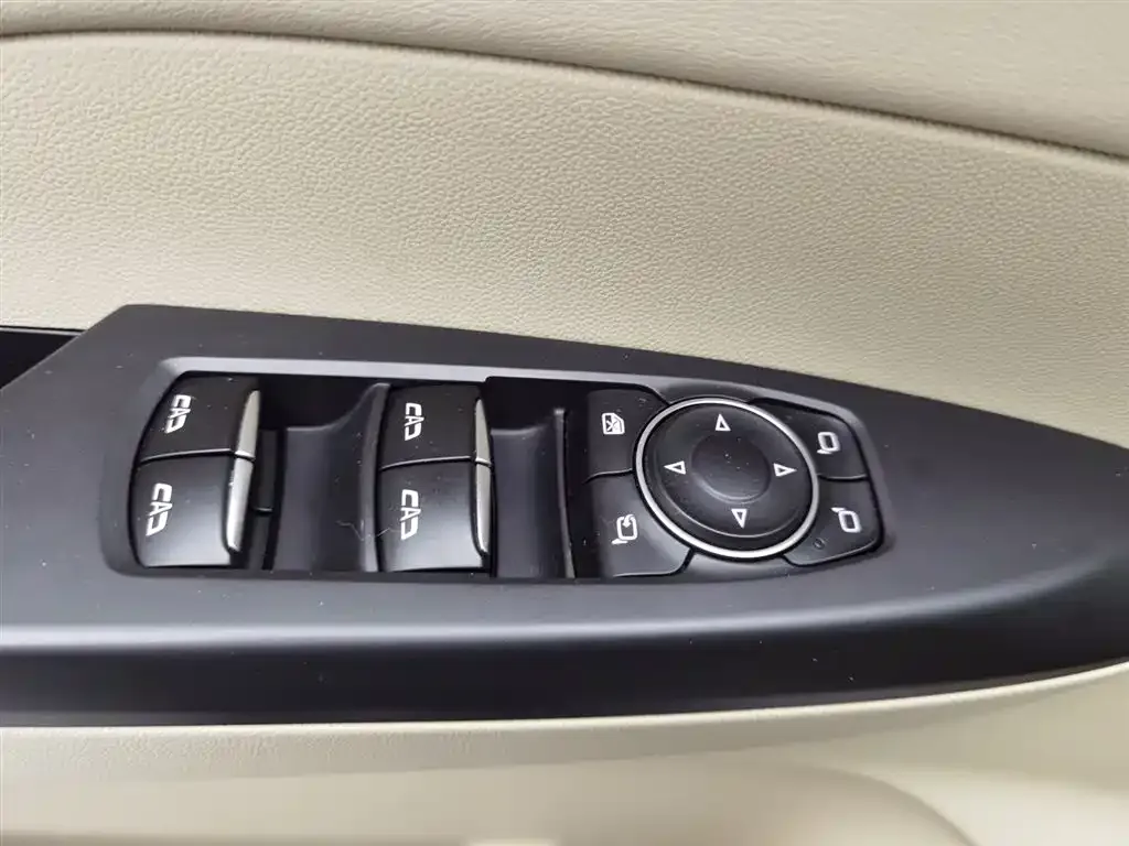 Buick GL8 2021 из CN, фото 9