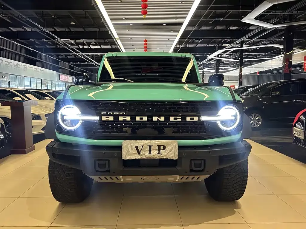 Ford Bronco 2024 из CN, фото 1