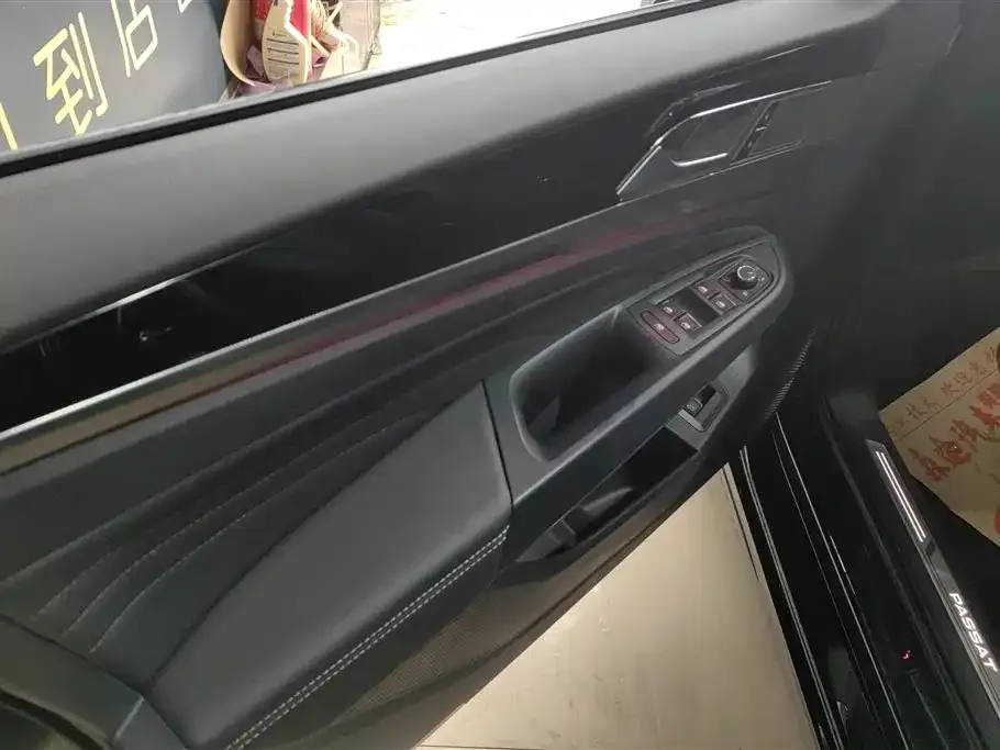 Volkswagen Passat 2024 из CN, фото 2