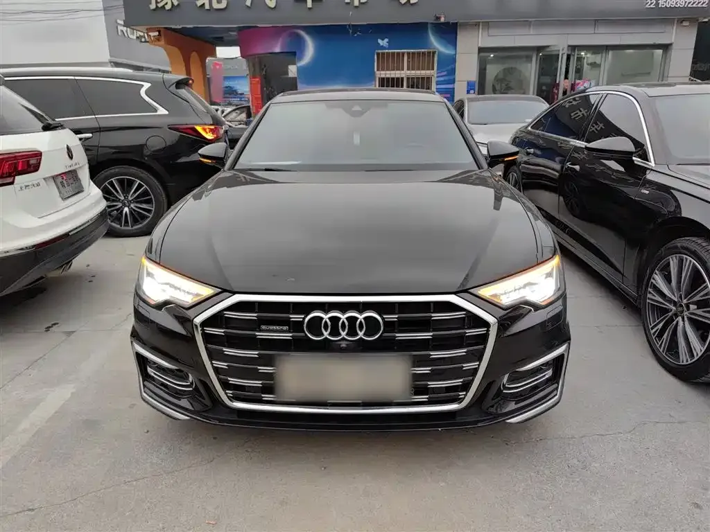 Audi A6L 2023 из CN, фото 4