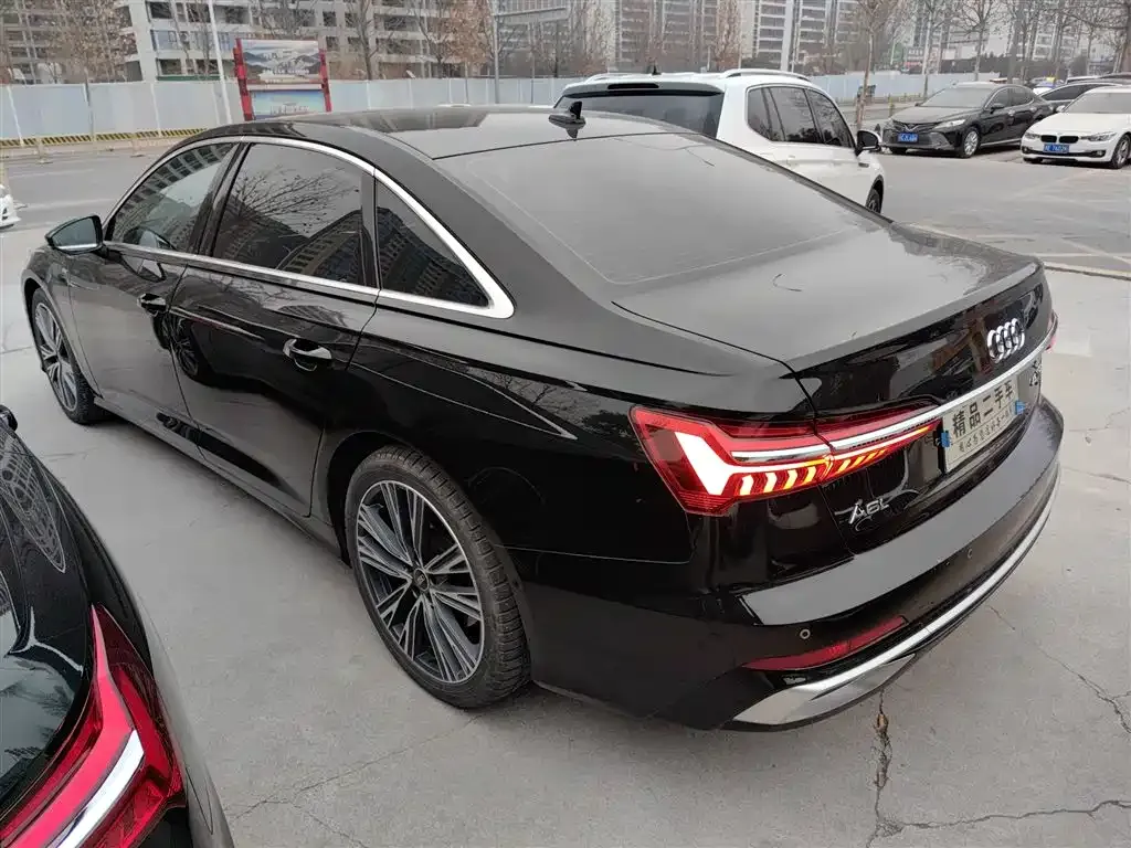 Audi A6L 2023 из CN, фото 10
